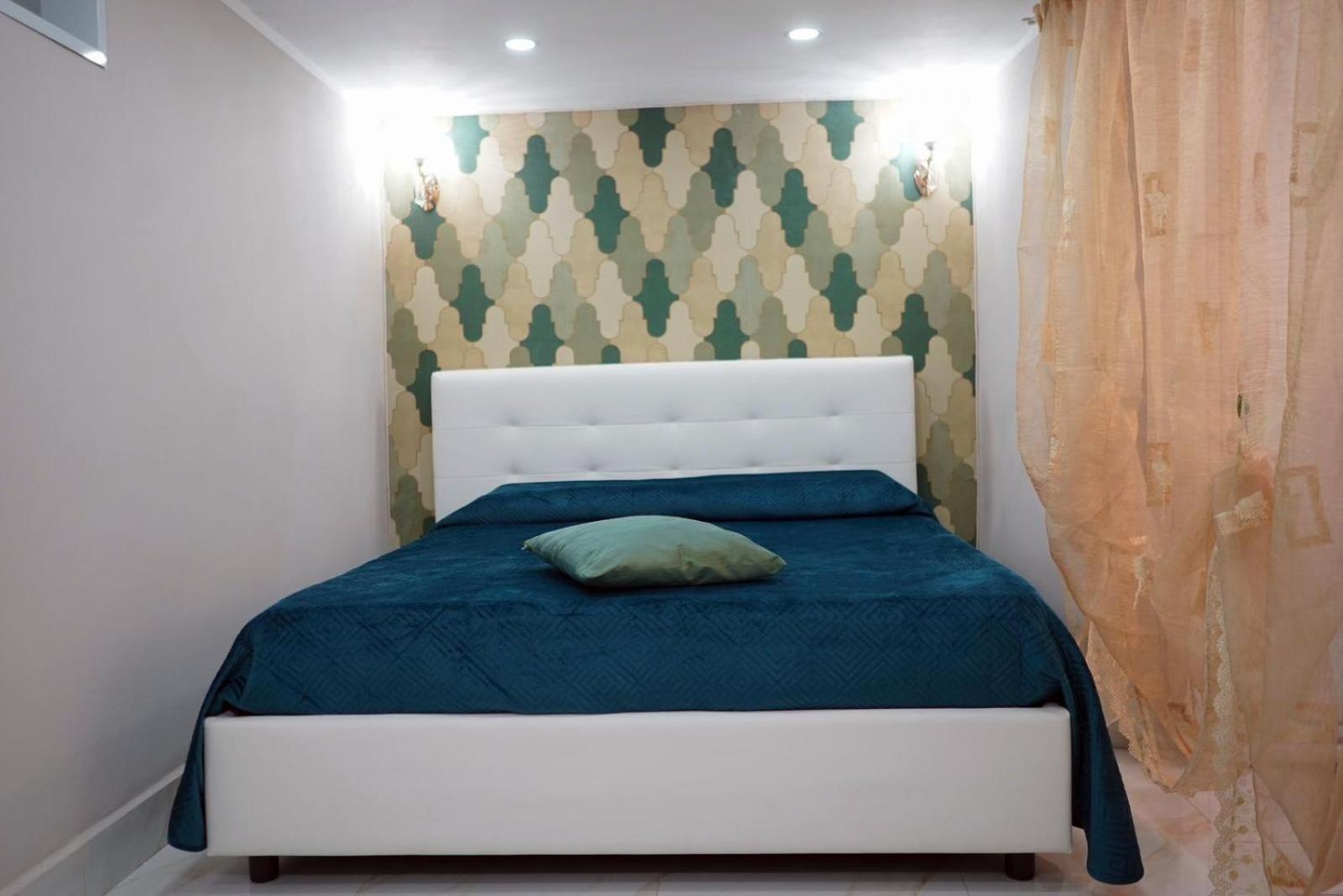 Camy Apartment Наполи Екстериор снимка