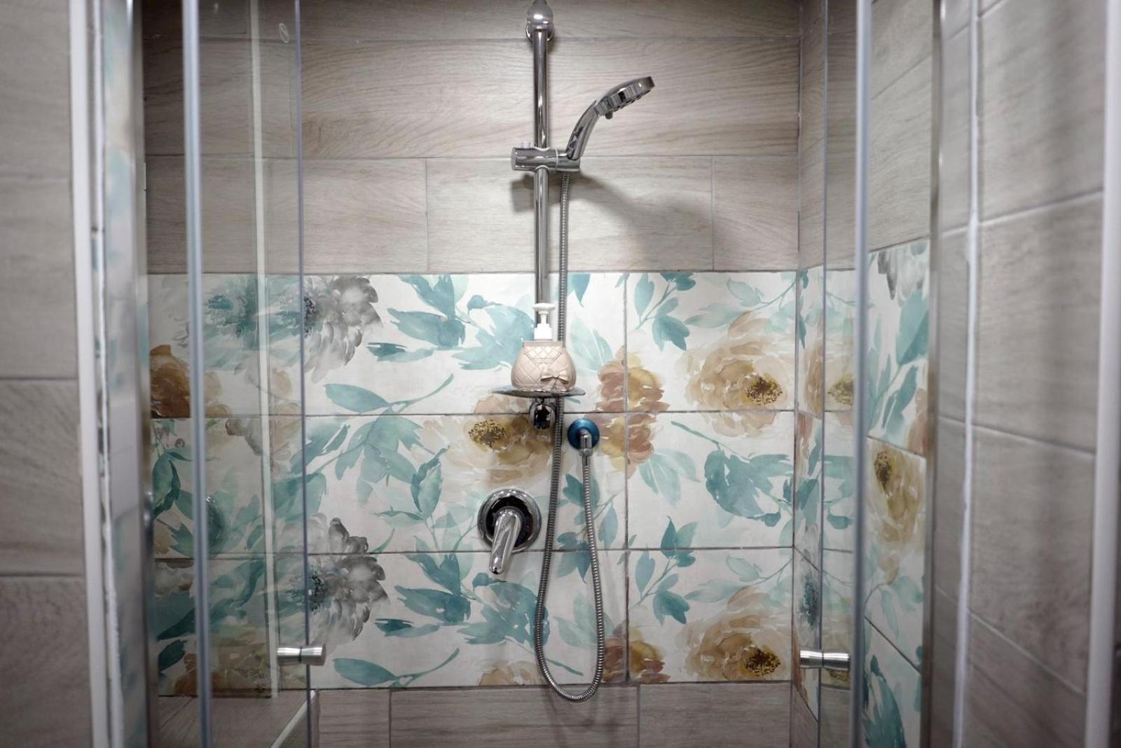Camy Apartment Наполи Екстериор снимка